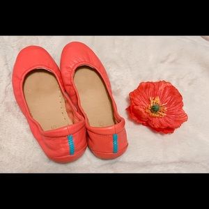 EUC Limited Edition Poppy Tieks Size 7